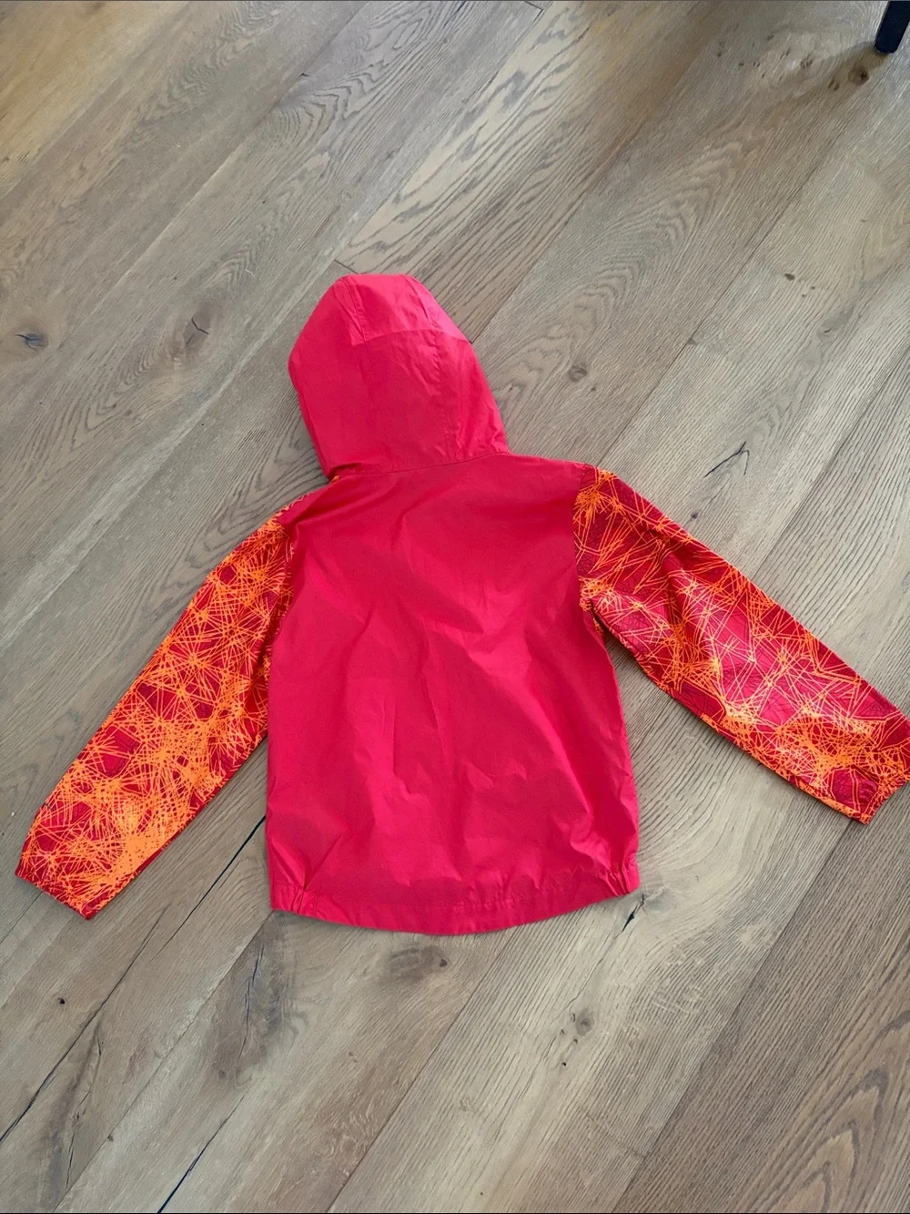The North Face Boys Red Kids' Hooded Lightweight Windbreaker Jacket, size XS